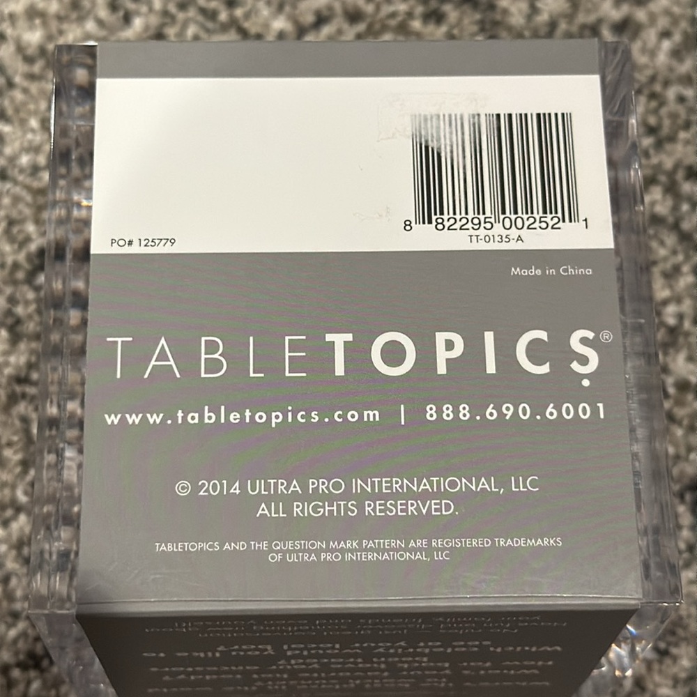 BRAND NEW 🍸 TableTopics 🍸Cocktail Conversation Cards - Unopened box - Picture 4 of 4